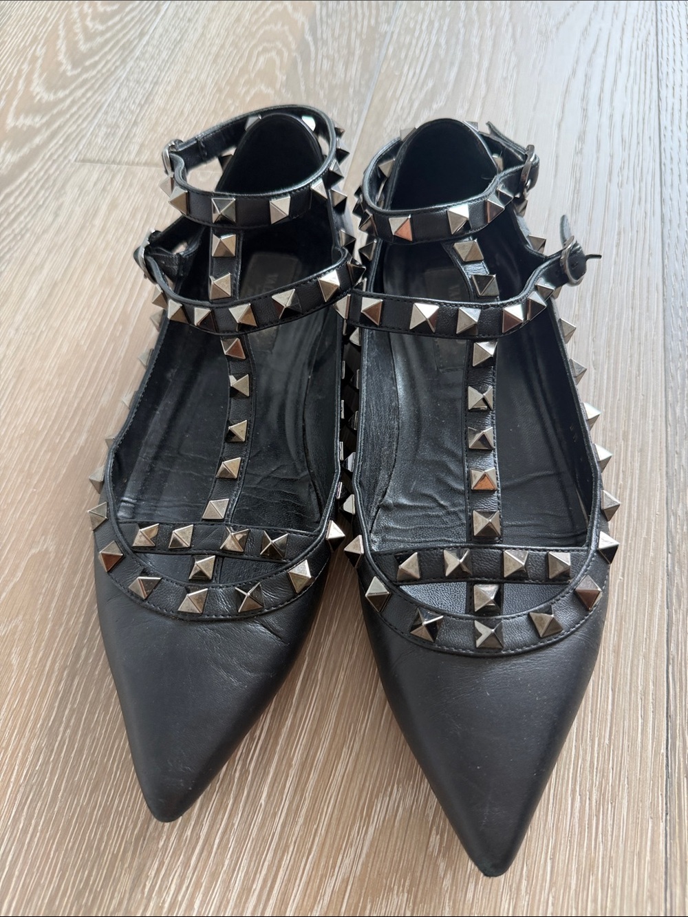 Valentino Garavani
Rockstud leather ballet flats